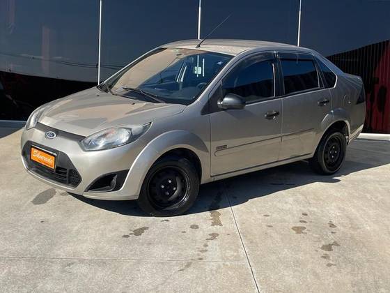 FORD FIESTA 1.0 MPI SEDAN 8V FLEX 4P MANUAL FORD FIESTA 1.0 MPI SEDAN 8V FLEX 4P MANUAL